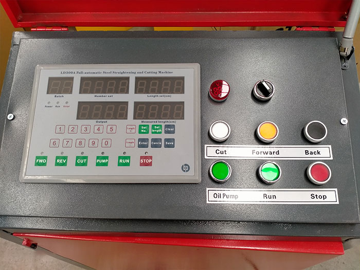 Máquina de alisarse y cortar la barra de acero
