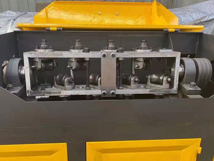 Máquina de alisarse y cortar la barra de acero