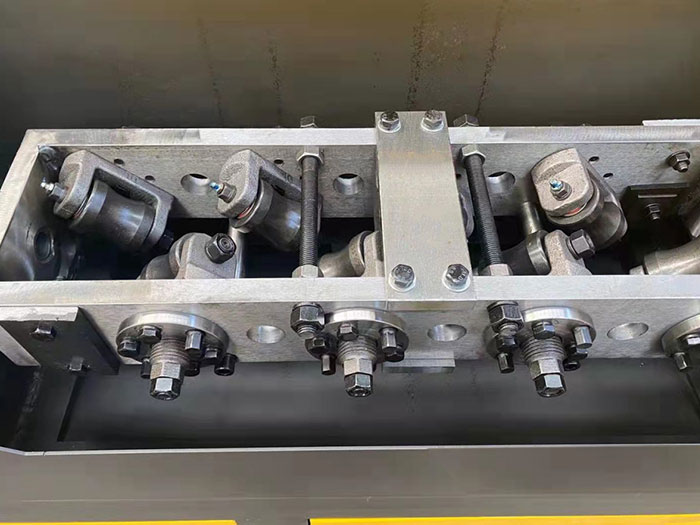 Máquina de alisarse y cortar la barra de acero